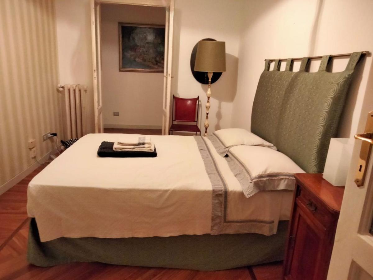 Sophisticated Apt Near Duomo Milano Ngoại thất bức ảnh